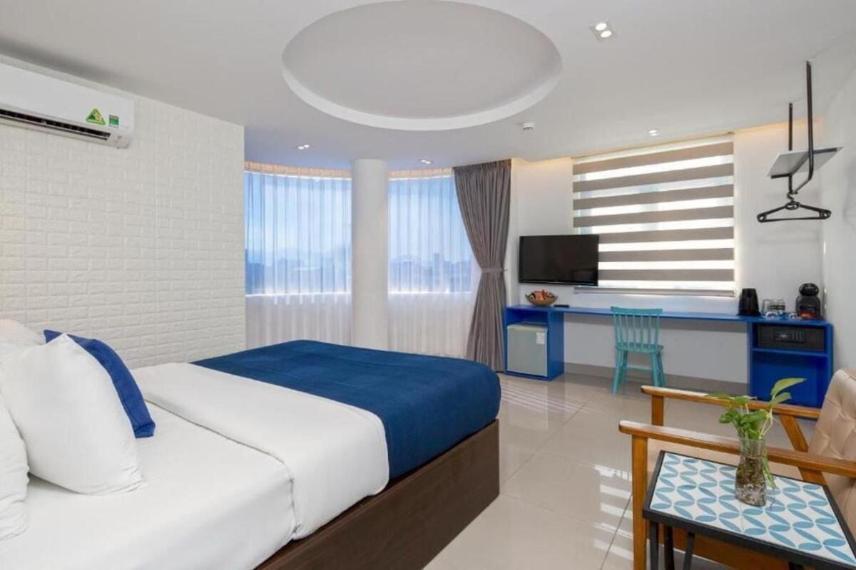 Lucia Beach Hotel Da Nang Exterior foto