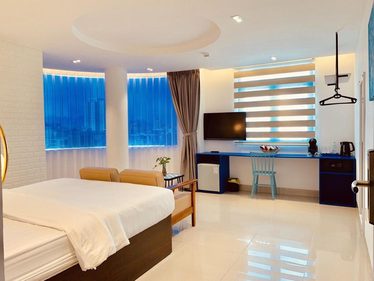 Lucia Beach Hotel Da Nang Exterior foto